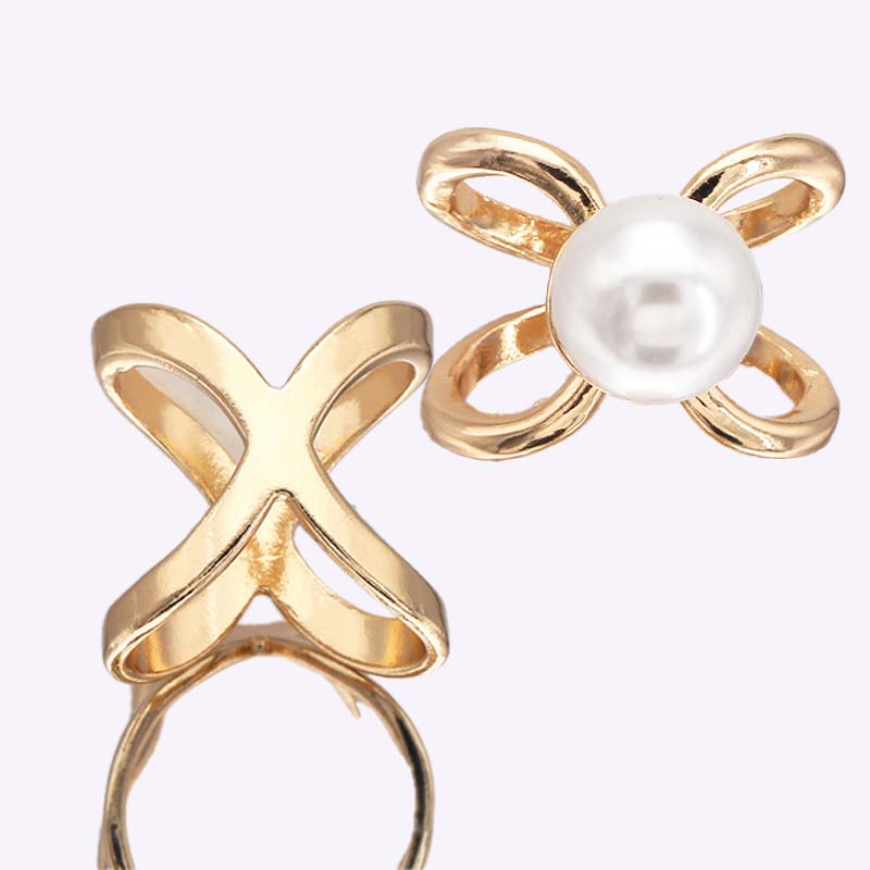 💕Kjøp 1 få 1 gratis🧣Enkel tredimensjonal skjerfklips