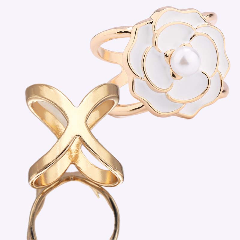 💕Kjøp 1 få 1 gratis🧣Enkel tredimensjonal skjerfklips