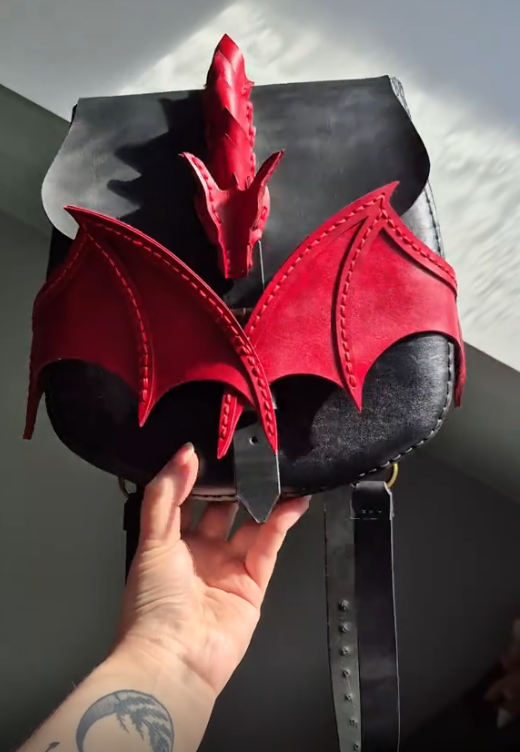 🐉Magisk Drageveske