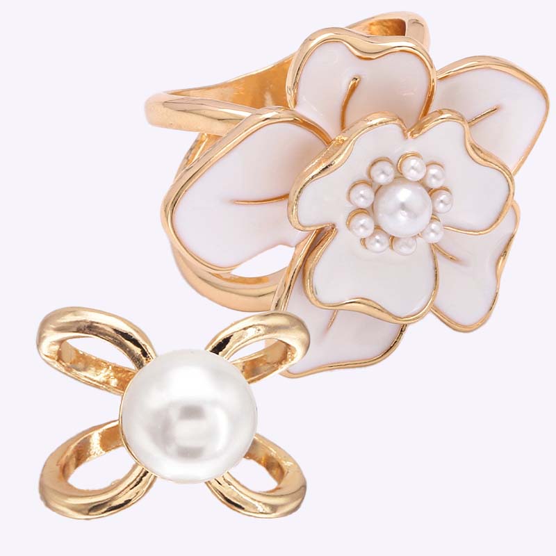 💕Kjøp 1 få 1 gratis🧣Enkel tredimensjonal skjerfklips