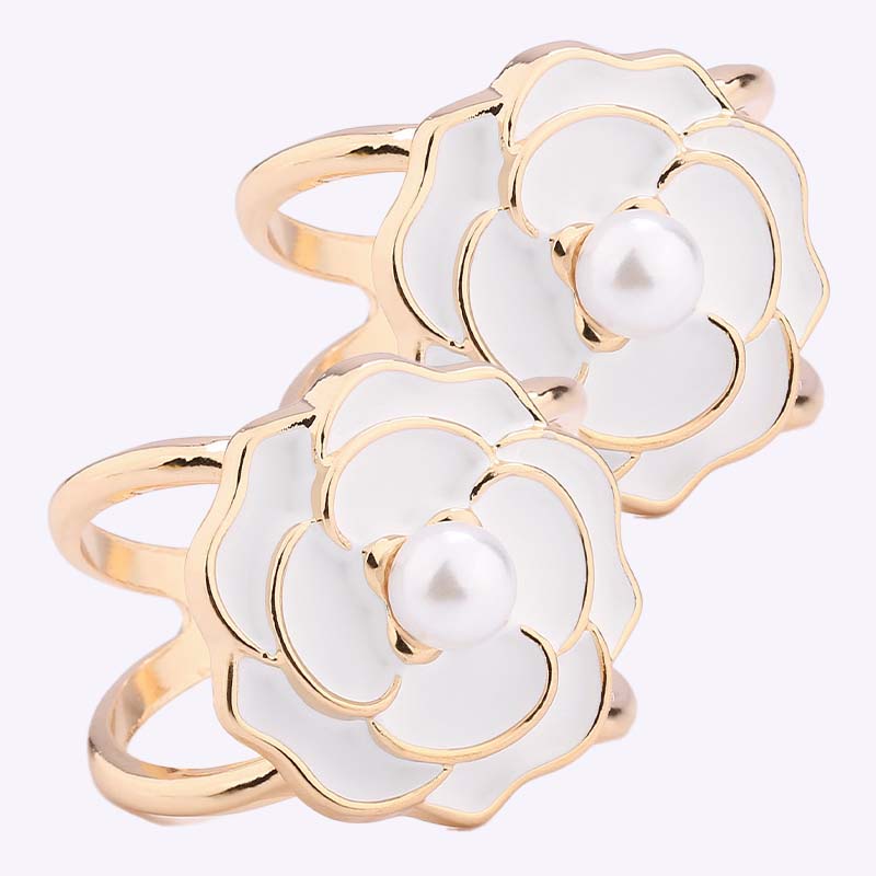 💕Kjøp 1 få 1 gratis🧣Enkel tredimensjonal skjerfklips