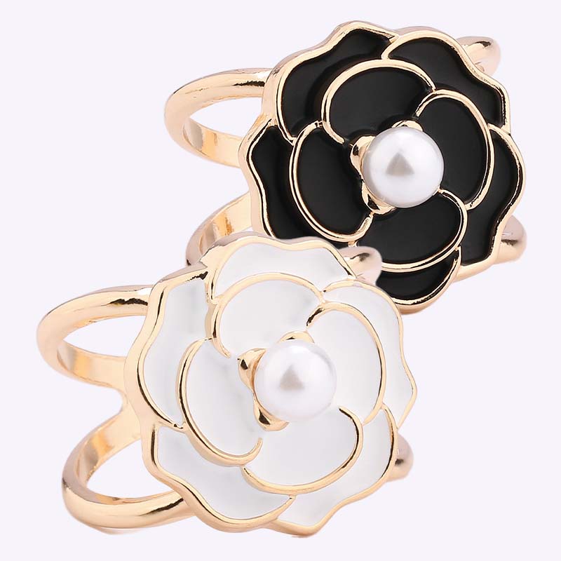 💕Kjøp 1 få 1 gratis🧣Enkel tredimensjonal skjerfklips