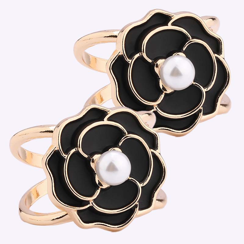 💕Kjøp 1 få 1 gratis🧣Enkel tredimensjonal skjerfklips