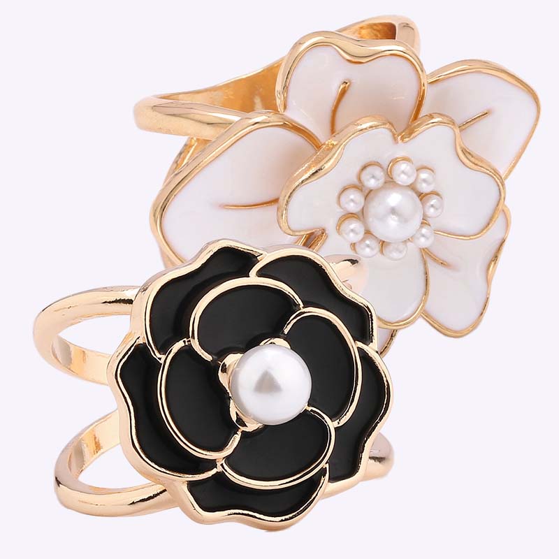 💕Kjøp 1 få 1 gratis🧣Enkel tredimensjonal skjerfklips