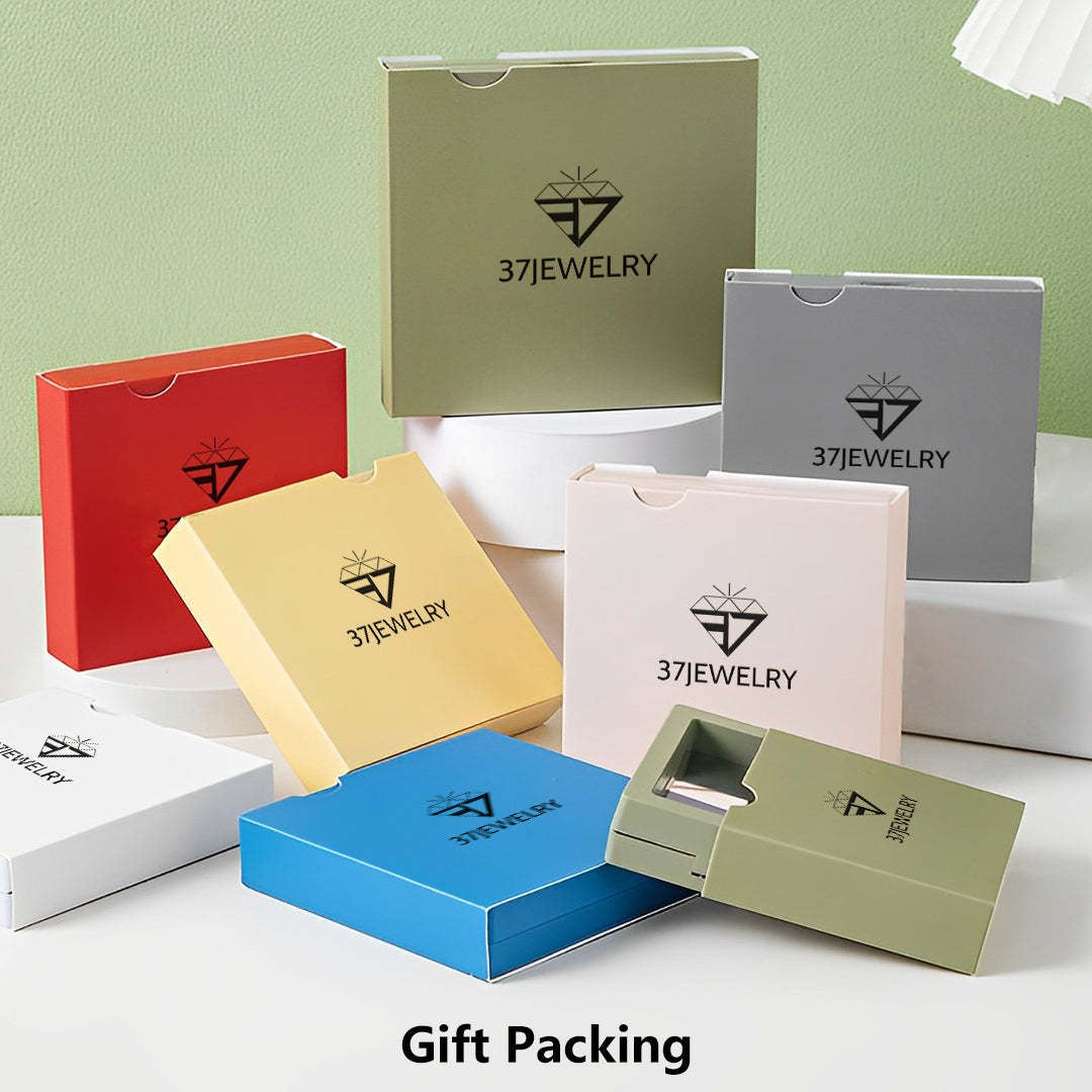 👪Et smykke i rustfritt stål fylt med kjærlighet, gravert med mønstre på overflaten.